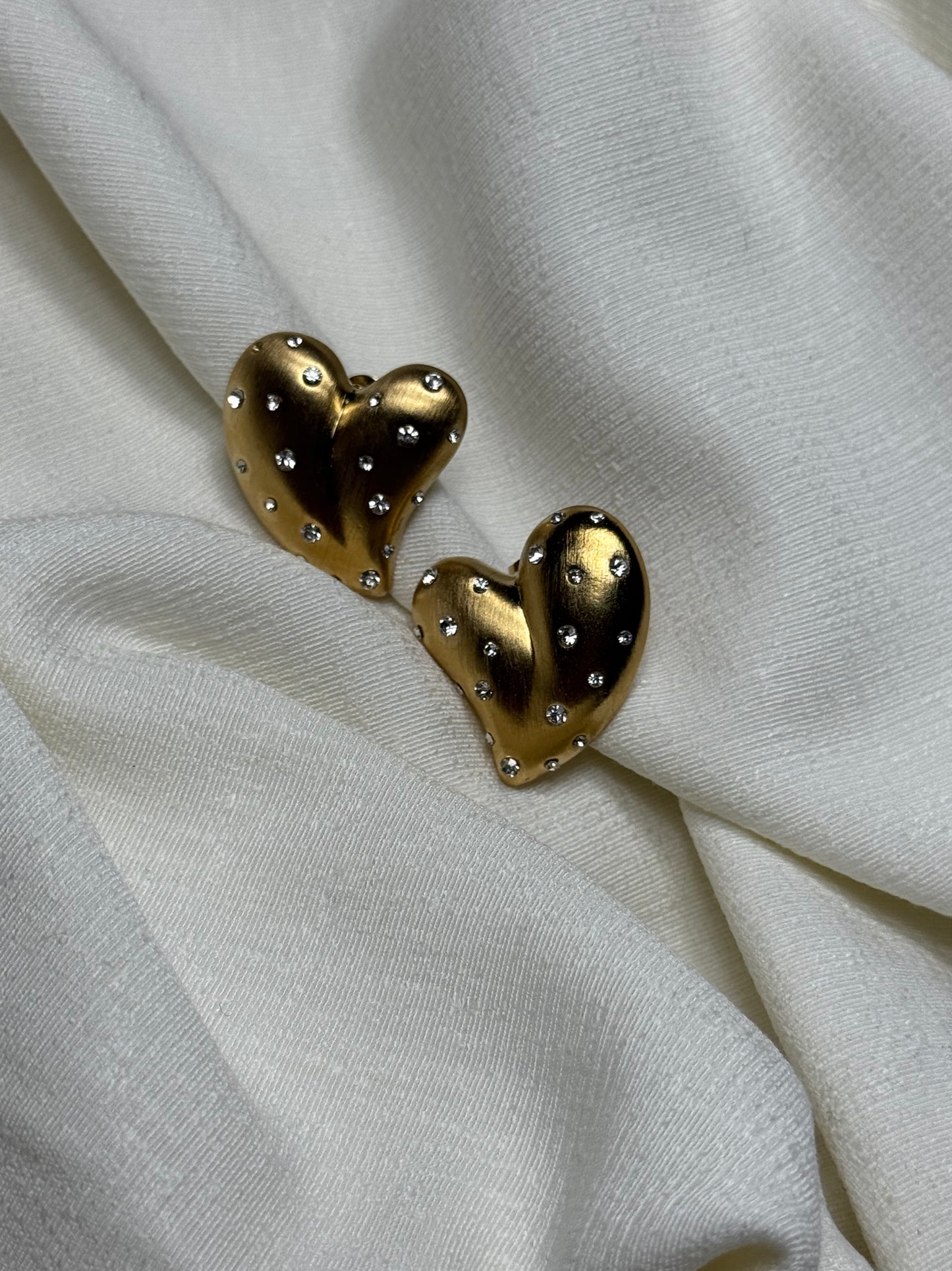 Diamond Love Earrings Gold