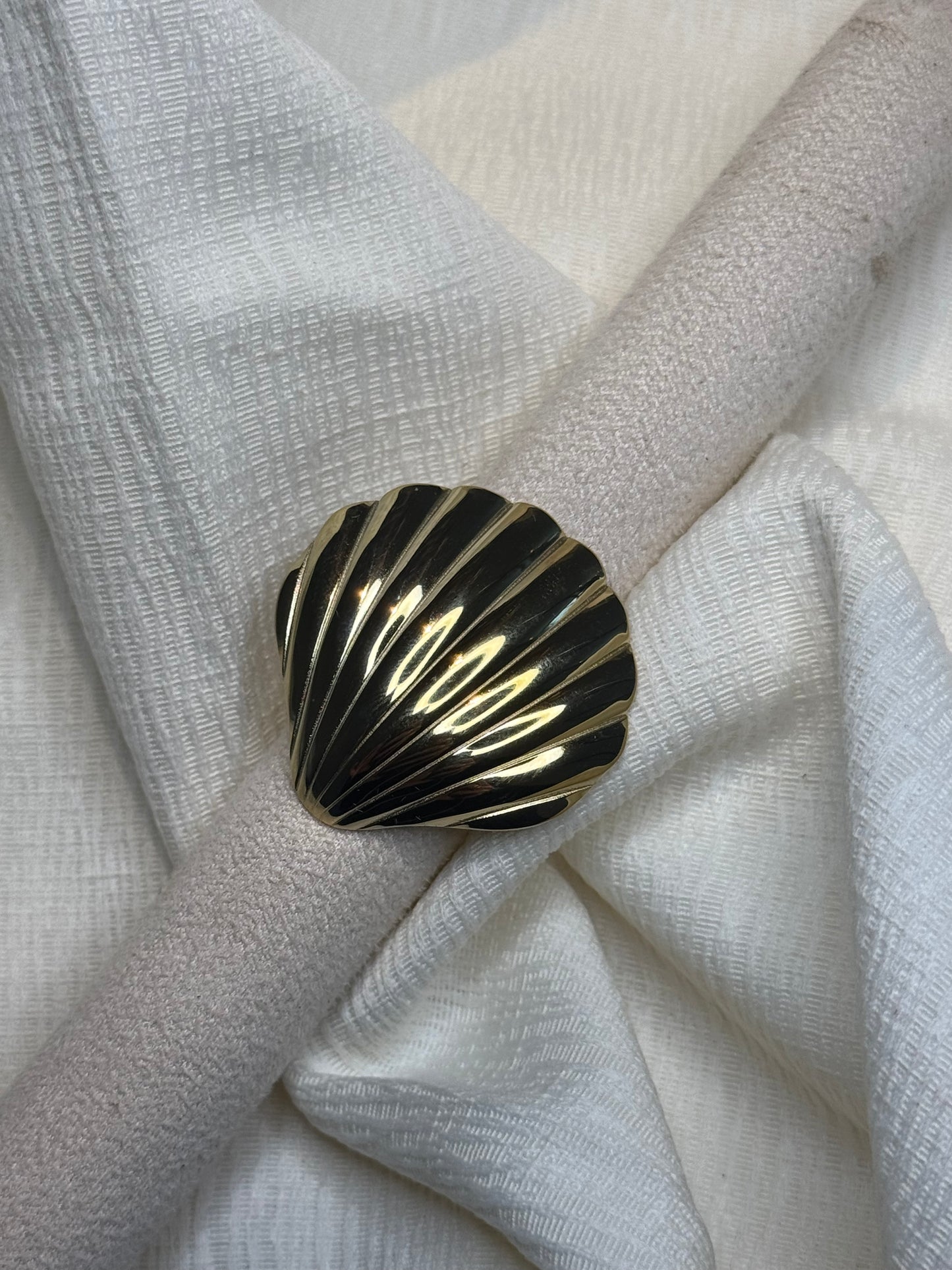 Mega Shell Ring Gold